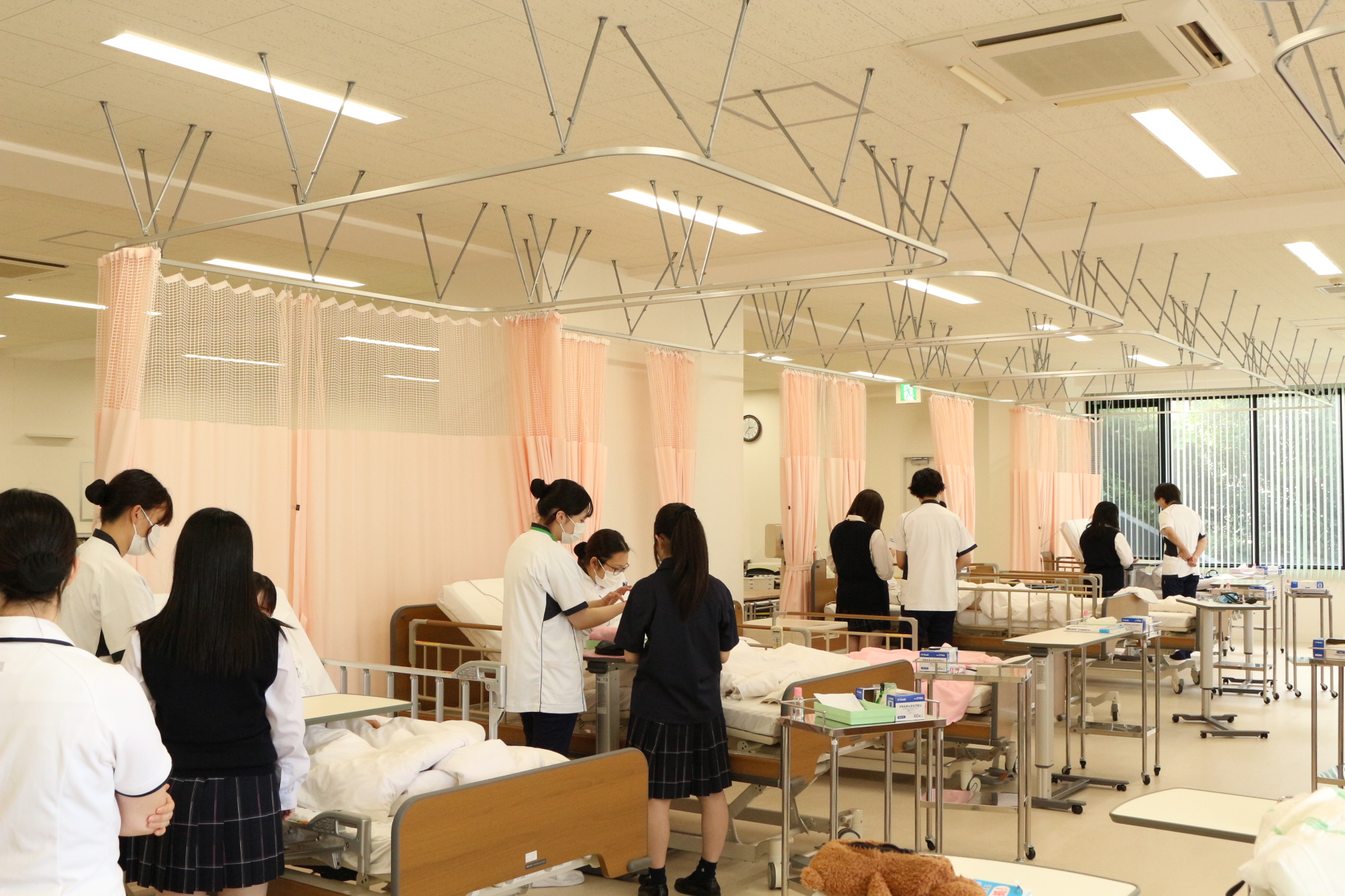 学校訪問にいらっしゃいました